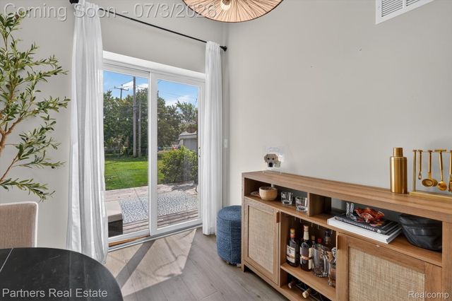 425 S 7th Street, Brighton, MI 48116