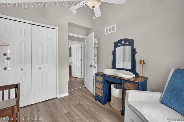 425 S 7th Street, Brighton, MI 48116