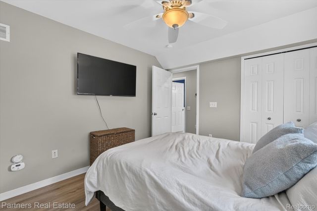 425 S 7th Street, Brighton, MI 48116