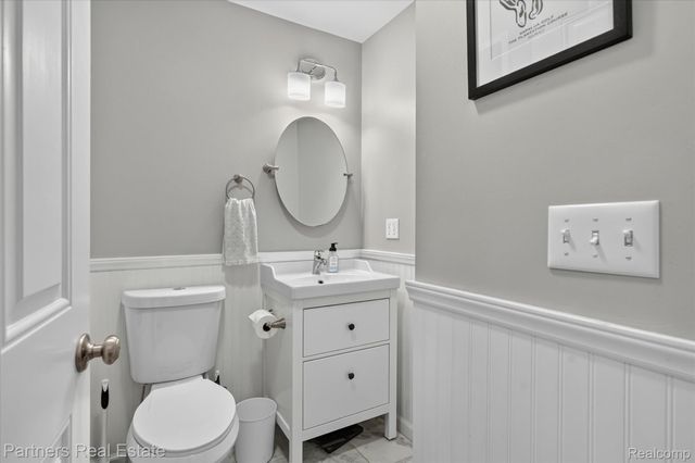 425 S 7th Street, Brighton, MI 48116