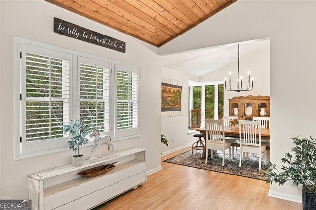 515 Silver Pine Trail, Roswell, GA 30076