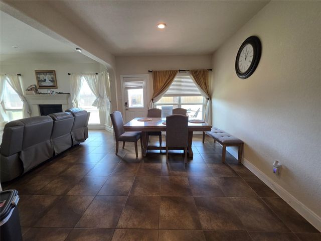 2706 Topaz Cove Lane, Iowa Colony, TX 77583