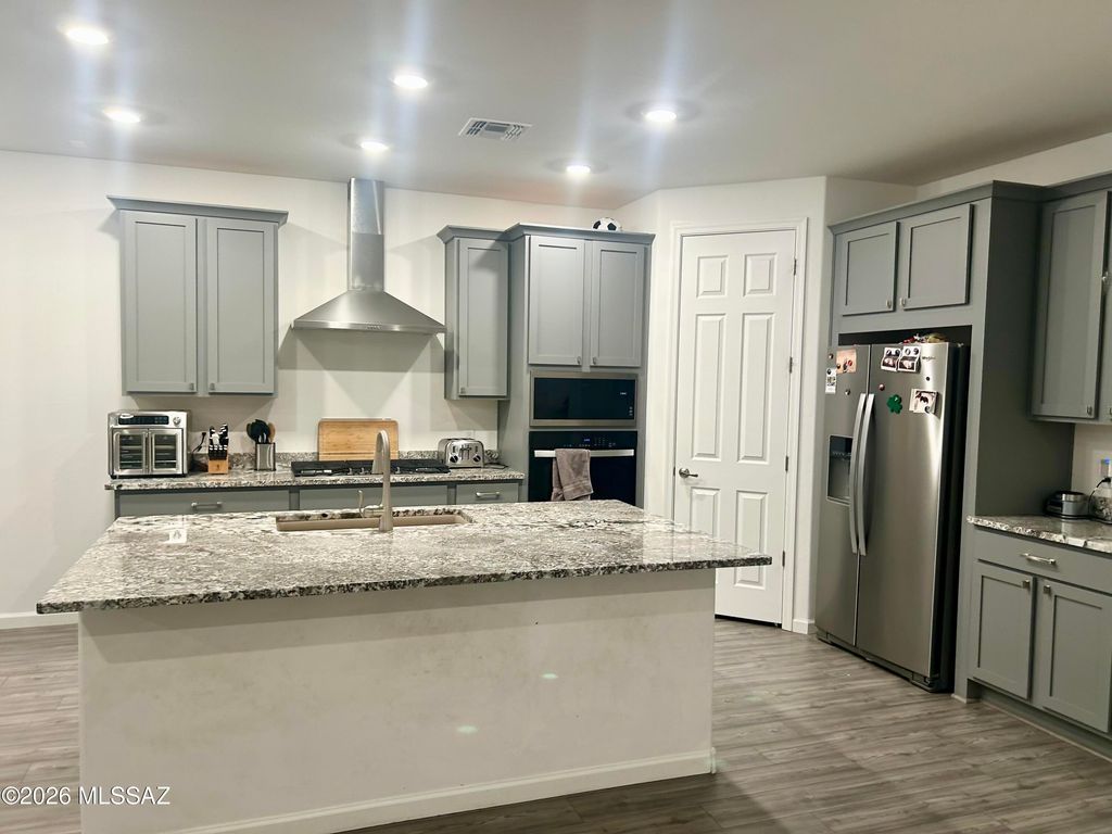 10766 W Larkhill Drive, Marana, AZ 85653