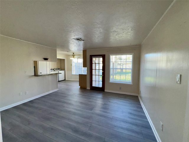 11402 Concho Street, Houston, TX 77072