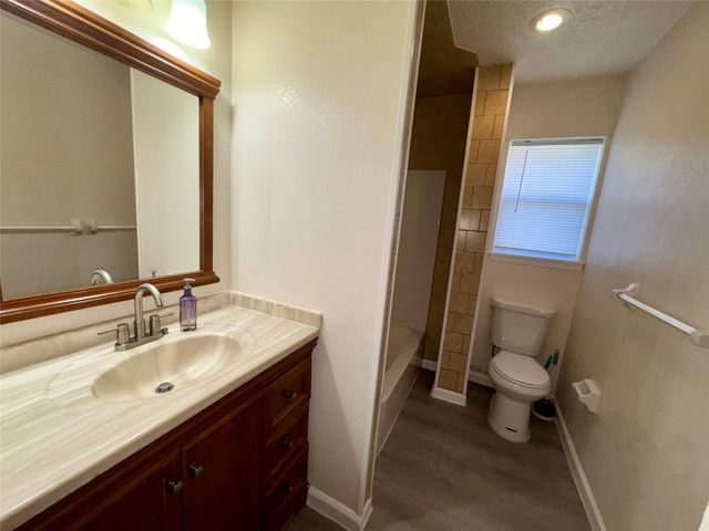 11402 Concho Street, Houston, TX 77072