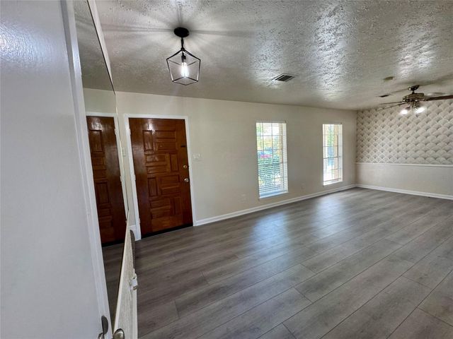 11402 Concho Street, Houston, TX 77072