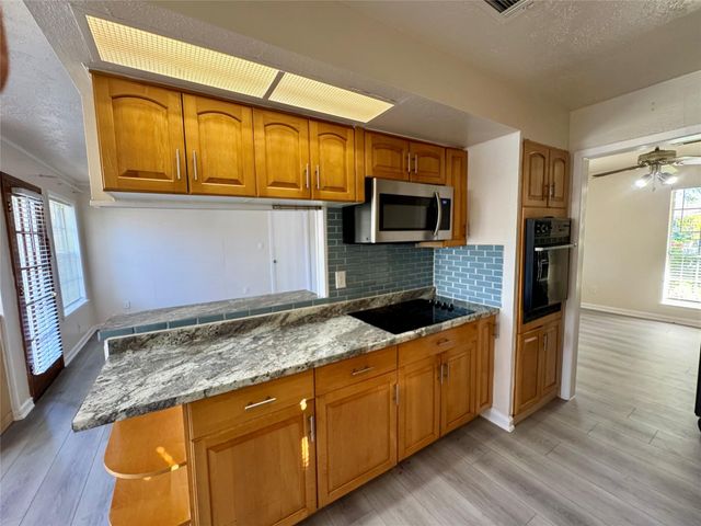 11402 Concho Street, Houston, TX 77072