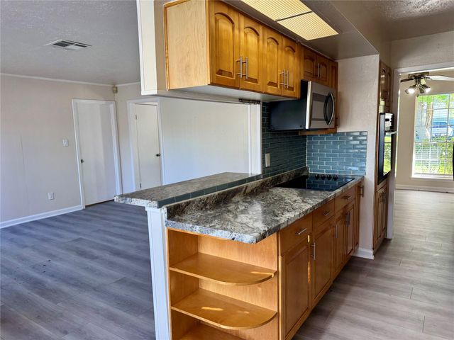 11402 Concho Street, Houston, TX 77072