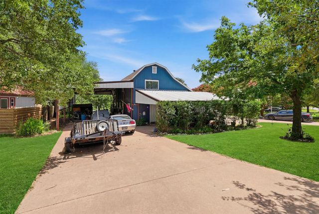 1101 Charles Street, Weatherford, TX 76086
