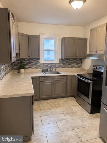 816 SCHUYLKILL AVE, Reading, PA 19601