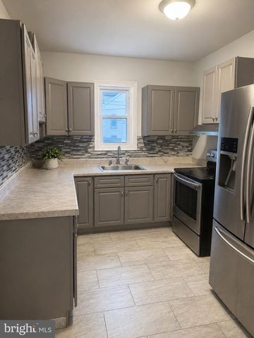 816 SCHUYLKILL AVE, Reading, PA 19601