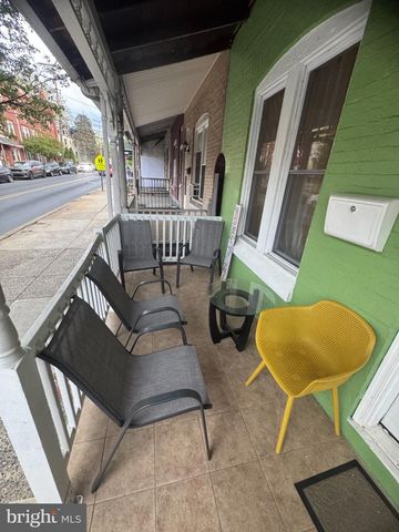 816 SCHUYLKILL AVE, Reading, PA 19601