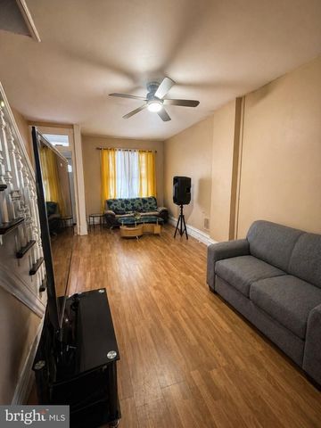 816 SCHUYLKILL AVE, Reading, PA 19601