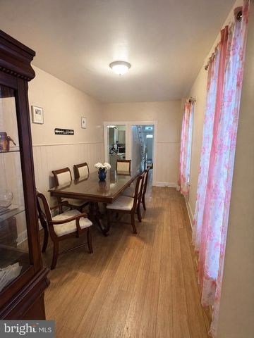 816 SCHUYLKILL AVE, Reading, PA 19601