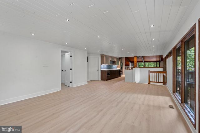 6412 RECREATION LN, Falls Church, VA 22041