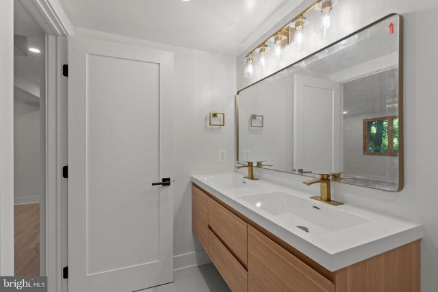 6412 RECREATION LN, Falls Church, VA 22041