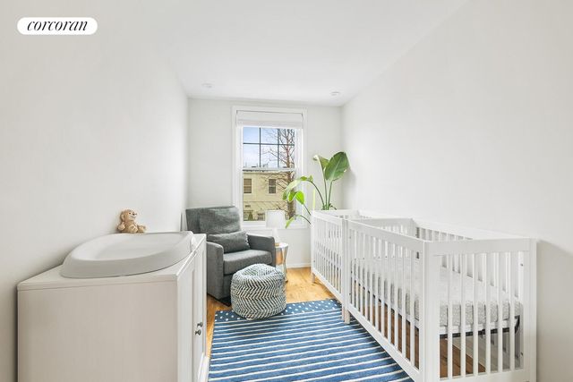 3-22 SEASIDE Avenue, New York City, NY 11694