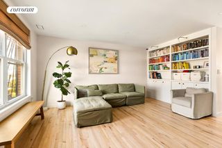 3-22 SEASIDE Avenue, New York City, NY 11694