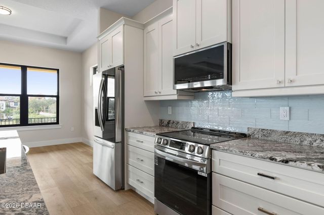 250 Harbor Village Point N, Palm Coast, FL 32137