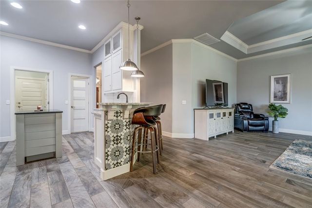 925 NW 191st Street, Edmond, OK 73012