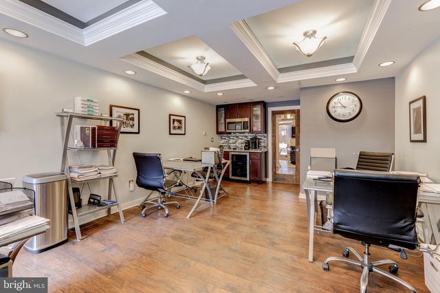 646 ROXBOROUGH AVE, Philadelphia, PA 19128