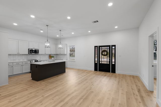 1812 Carpenter Street, Bridgeport, TX 76426