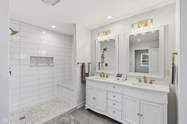 209 N Hamilton Avenue, Indianapolis, IN 46201