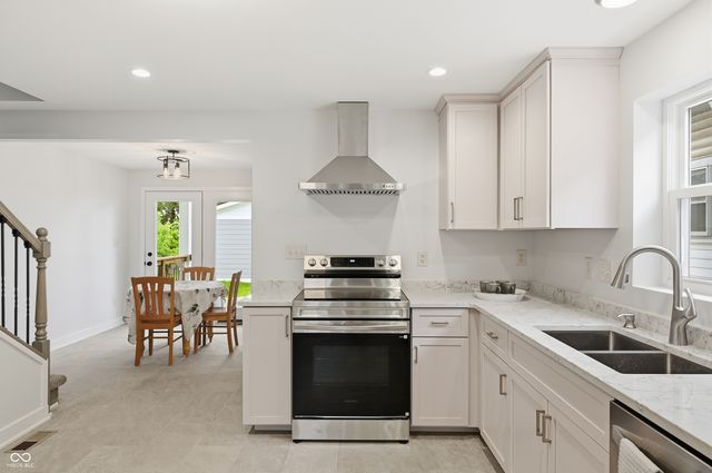 209 N Hamilton Avenue, Indianapolis, IN 46201