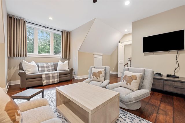 51323 Erich Lane, New Buffalo, MI 49117