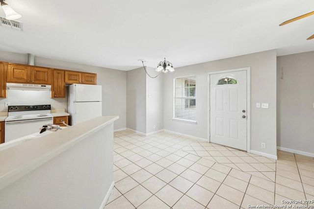 221 N Scenic Loop, Canyon Lake, TX 78133