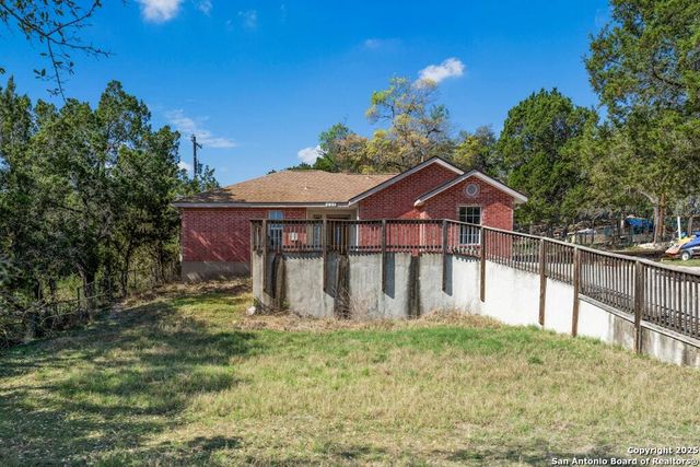 221 N Scenic Loop, Canyon Lake, TX 78133