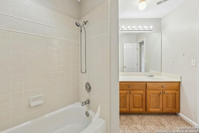 221 N Scenic Loop, Canyon Lake, TX 78133