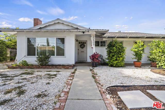 22509 Saticoy Street, West Hills, CA 91307