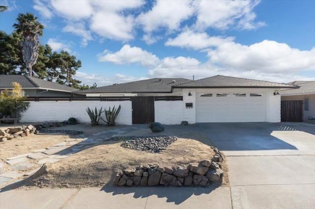 1267 Discovery Street, San Marcos, CA 92078