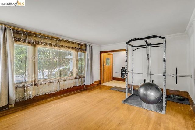1415 Hampel Street, Oakland, CA 94602