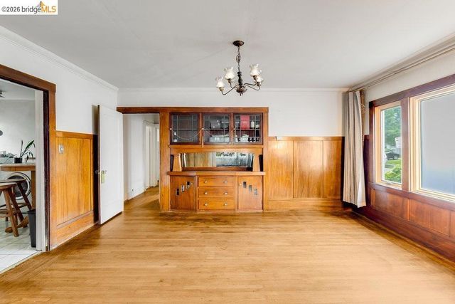 1415 Hampel Street, Oakland, CA 94602