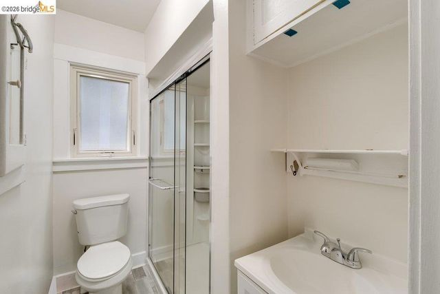 1415 Hampel Street, Oakland, CA 94602