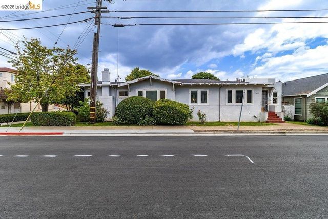1415 Hampel Street, Oakland, CA 94602