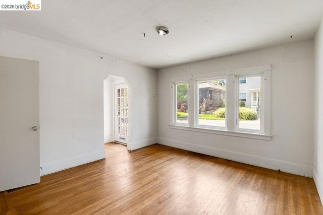 1415 Hampel Street, Oakland, CA 94602