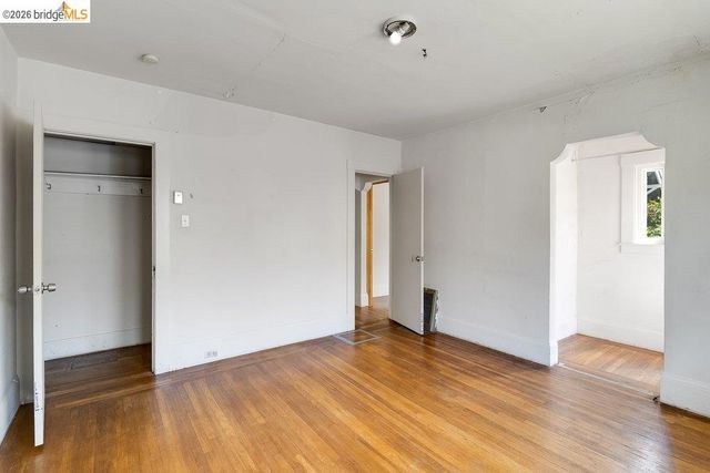 1415 Hampel Street, Oakland, CA 94602