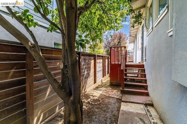 1415 Hampel Street, Oakland, CA 94602