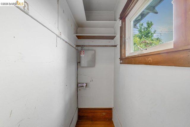 1415 Hampel Street, Oakland, CA 94602