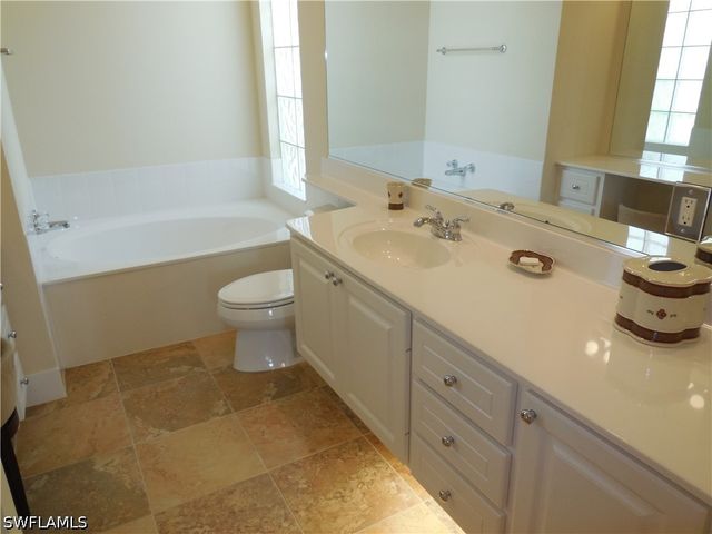 8539 Alessandria CT, Naples, FL 34114