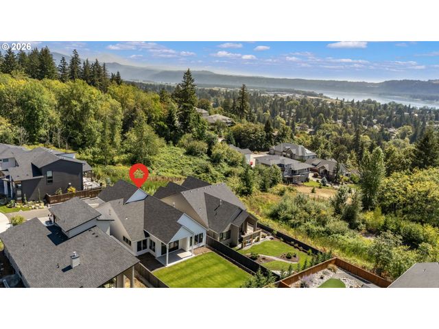 760 N V St, Washougal, WA 98671