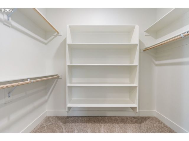 760 N V St, Washougal, WA 98671