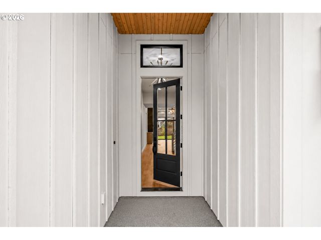 760 N V St, Washougal, WA 98671