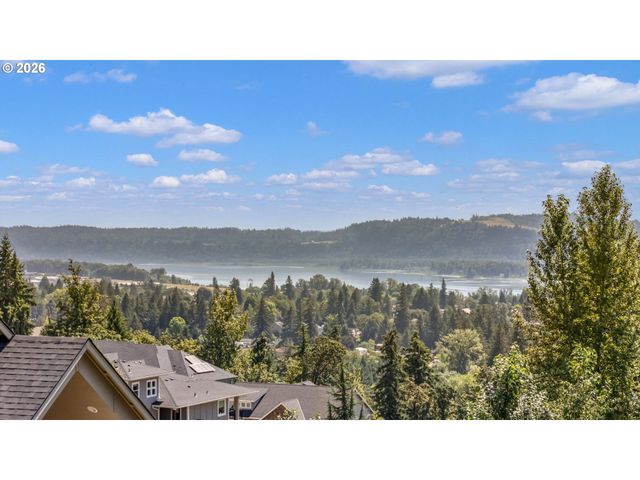 760 N V St, Washougal, WA 98671