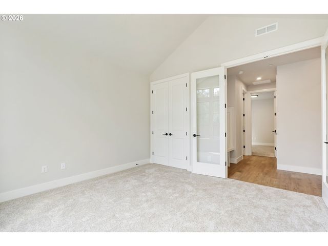 760 N V St, Washougal, WA 98671