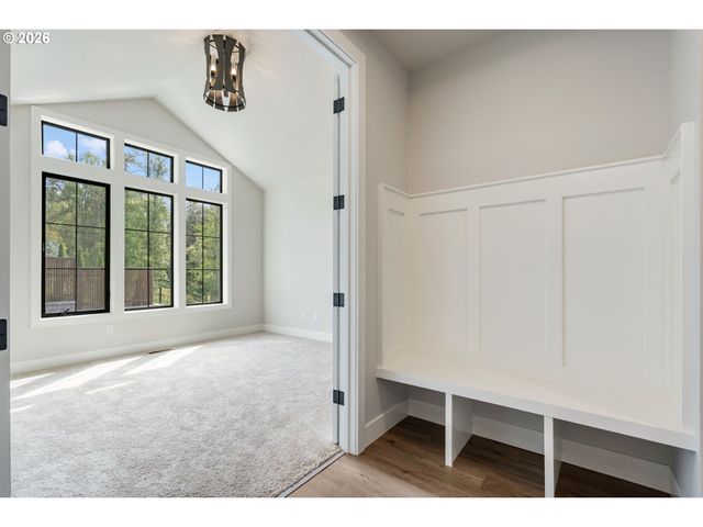 760 N V St, Washougal, WA 98671
