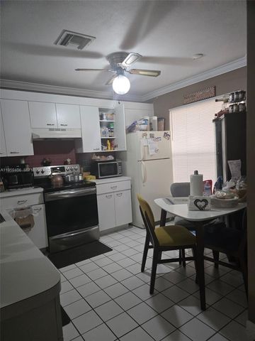 4925 W Lakes Drive, Deerfield Beach, FL 33442